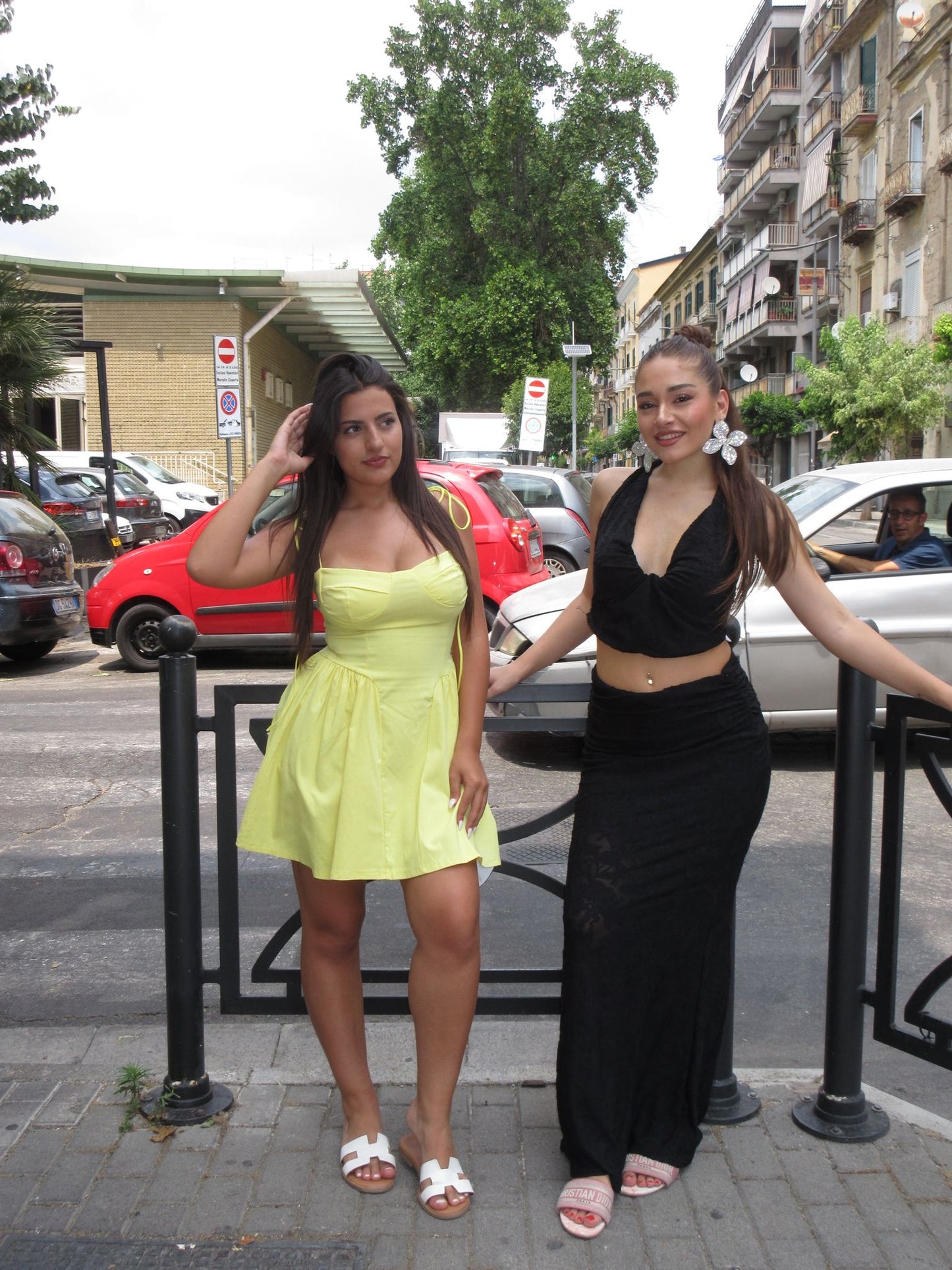 Top con gonna ricamo