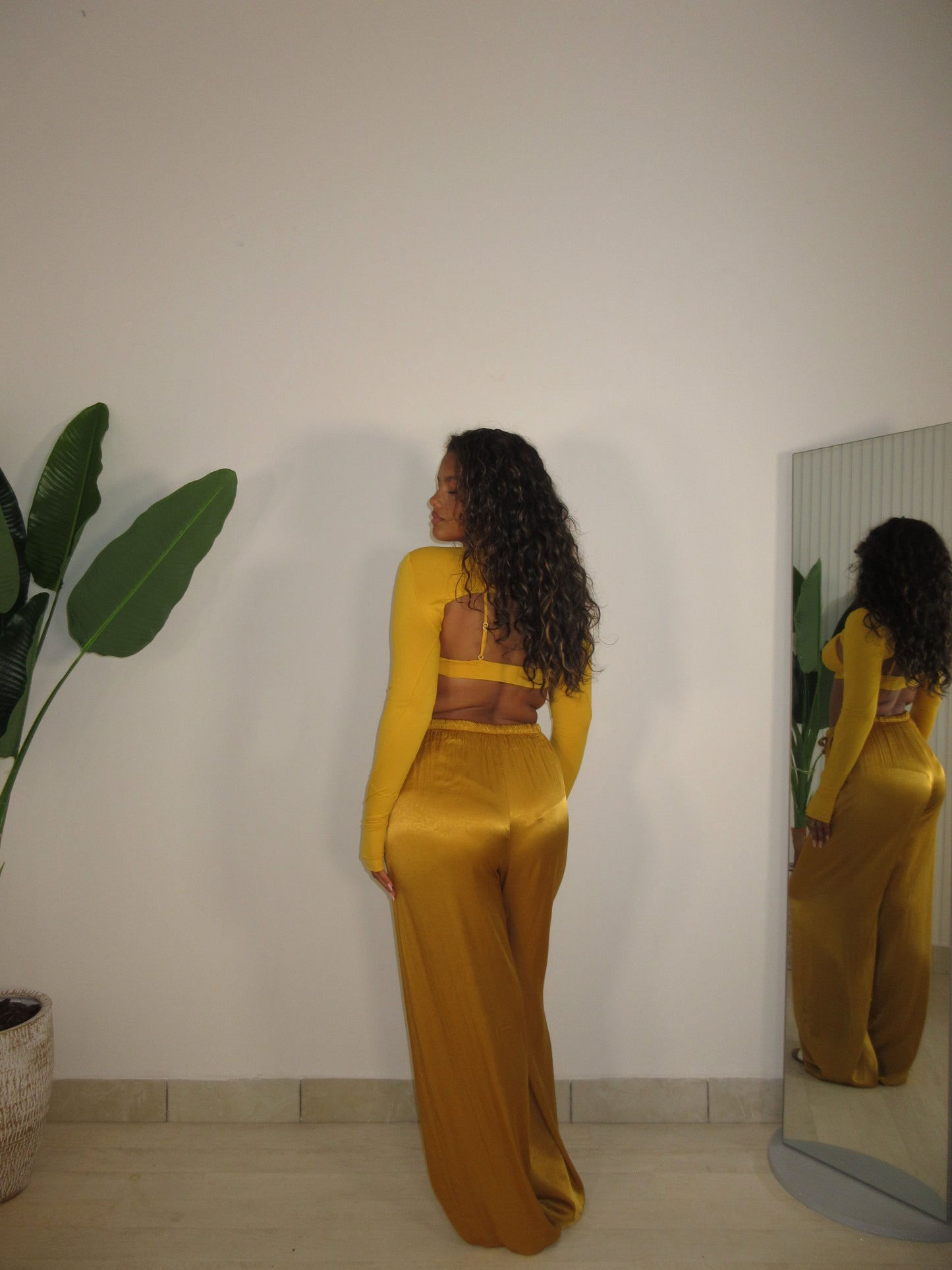 Pantatuta Satin