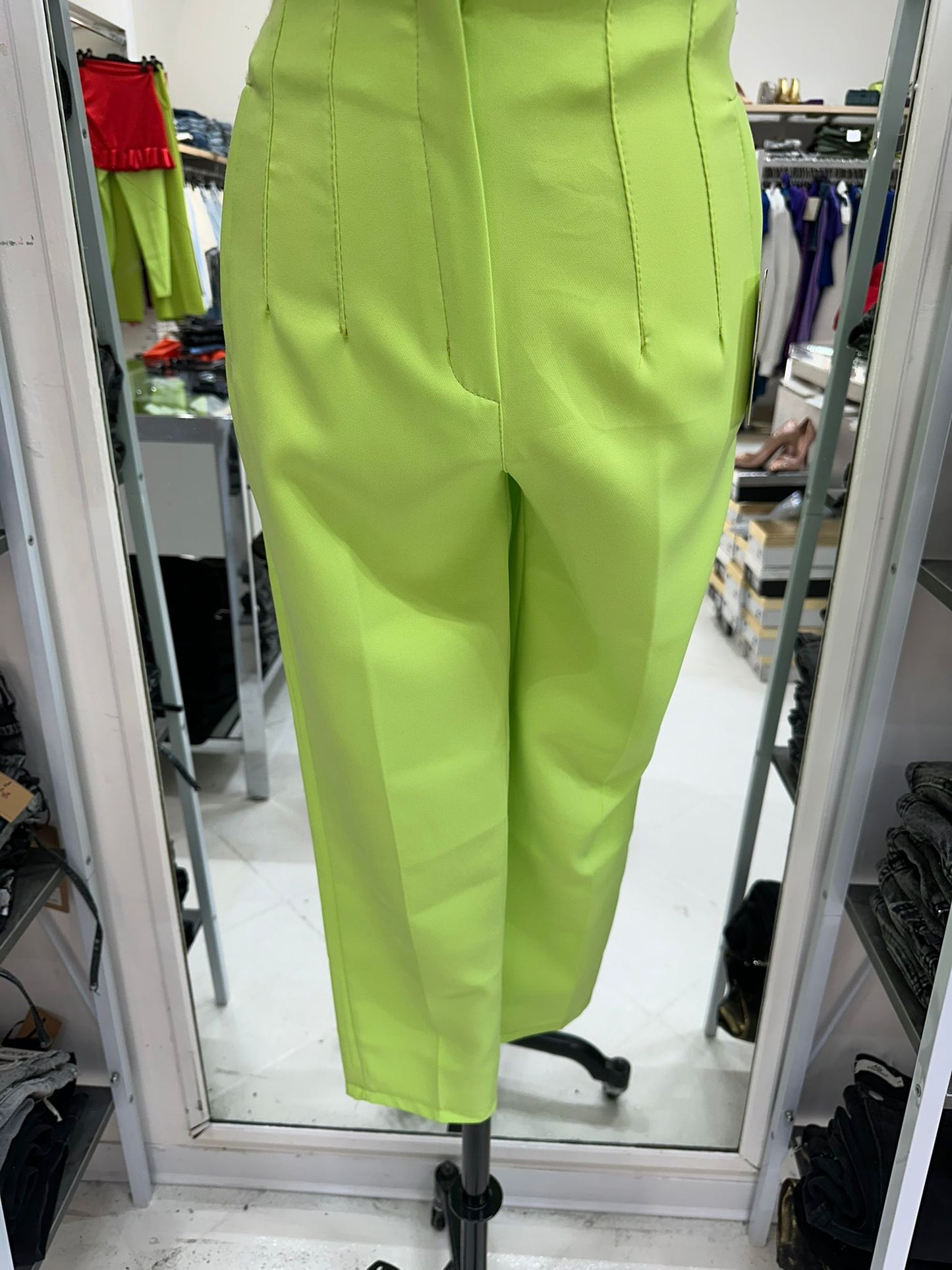 Pantaloni verdi M