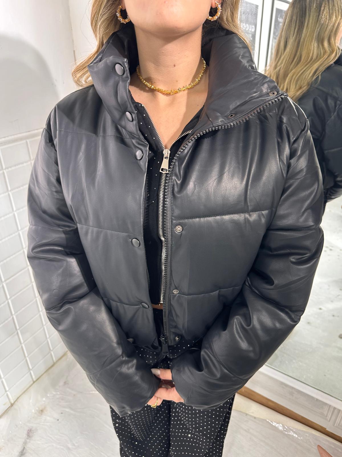 Giubbino crop nero
