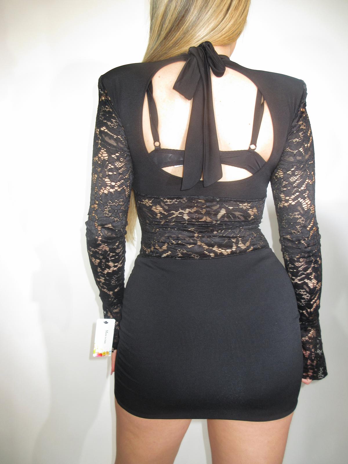 Abito nero con pizzo