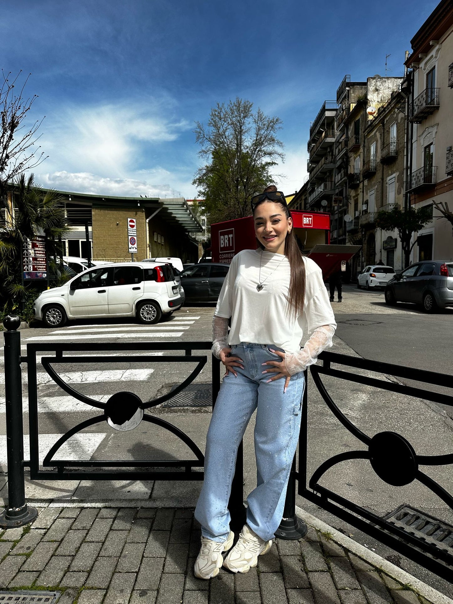 Maglia manica pizzo bianca